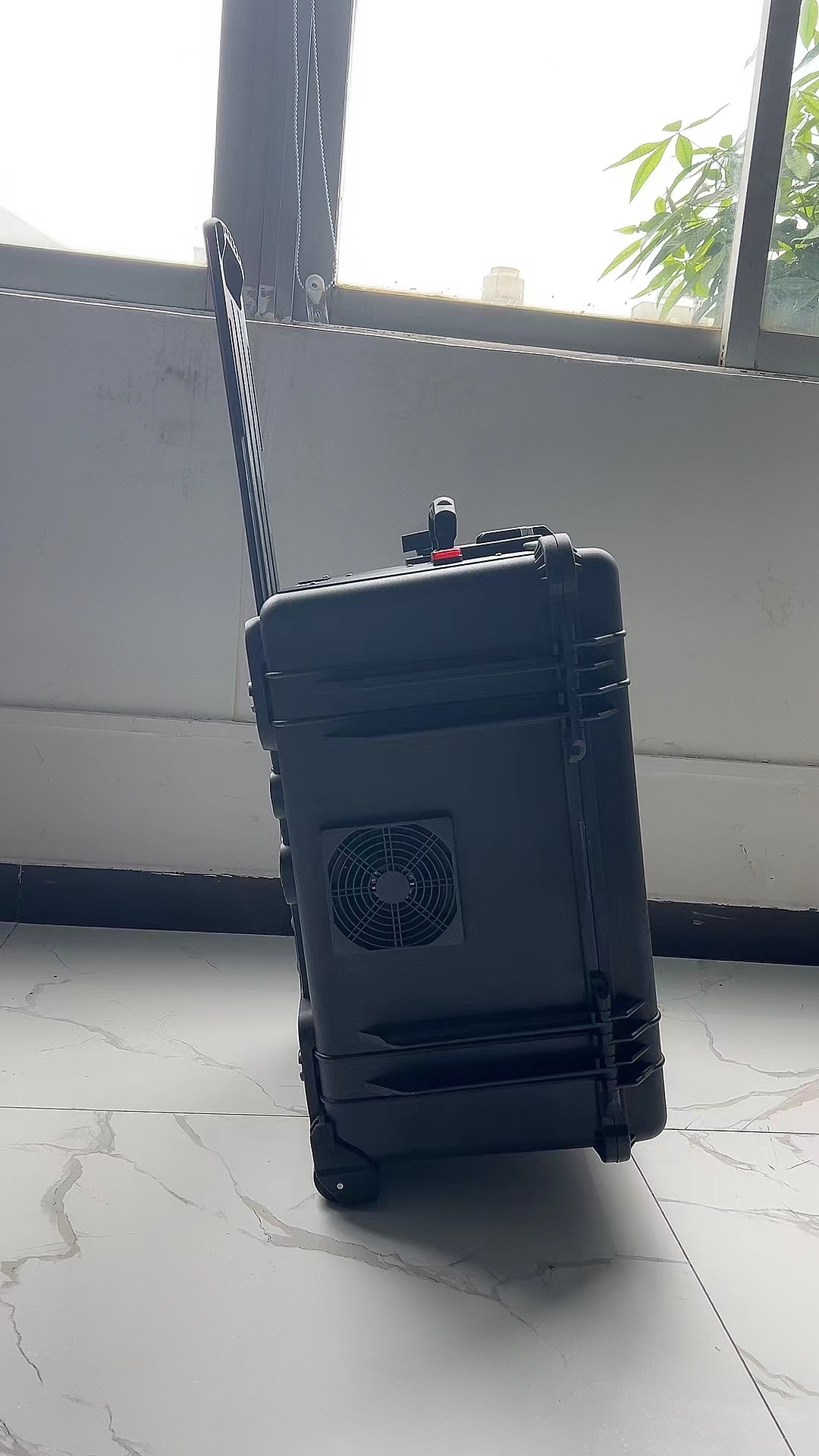 广安手拉箱型移动通信干扰器